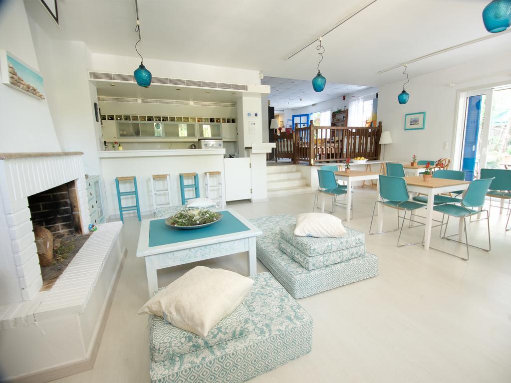 Daphne'S Club Hotel Apartments Xylokastro Extérieur photo